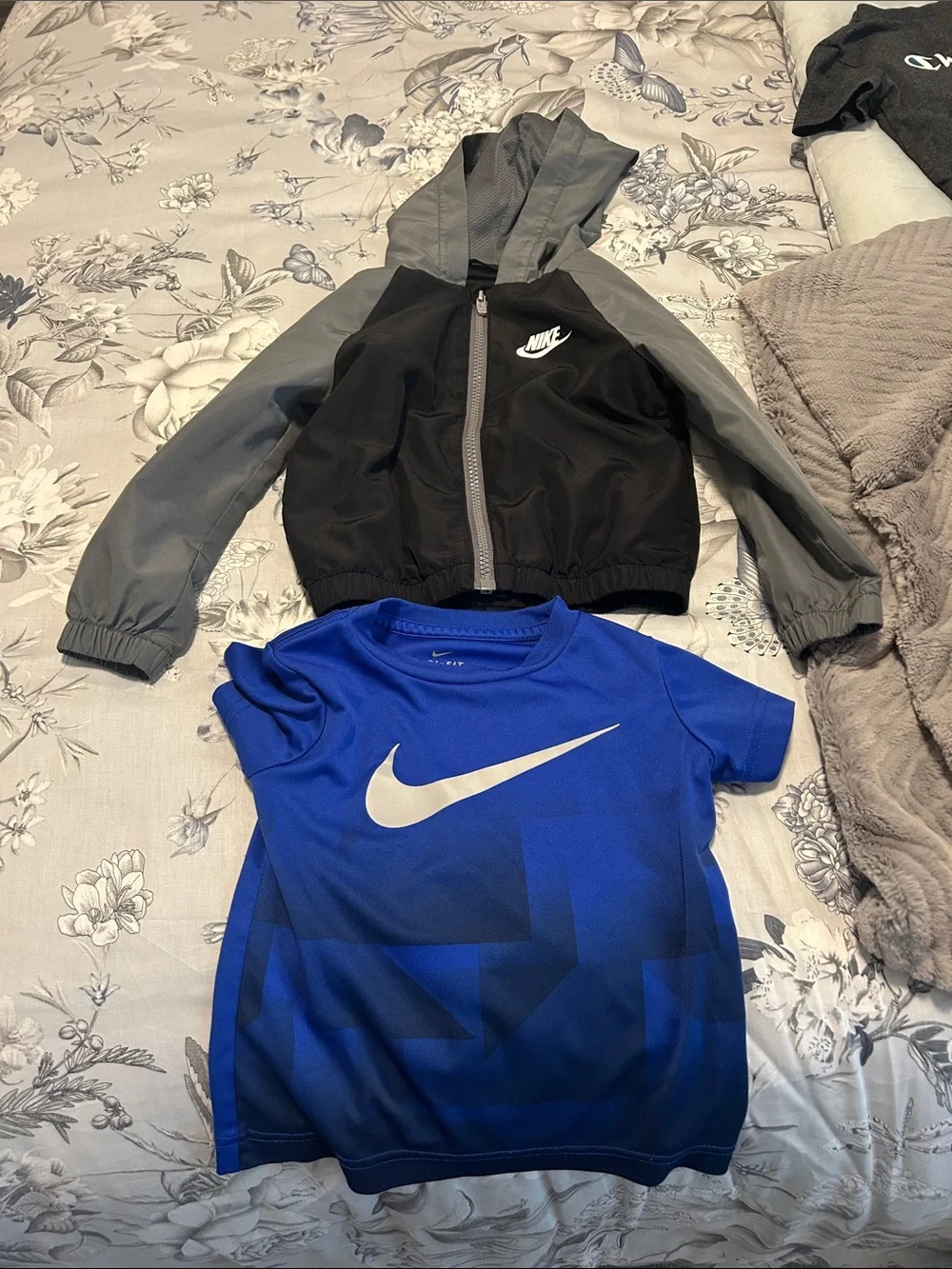 Nike Royal Blue Short Sleeve Tee with White Swoosh & grey windbreaker 2T
